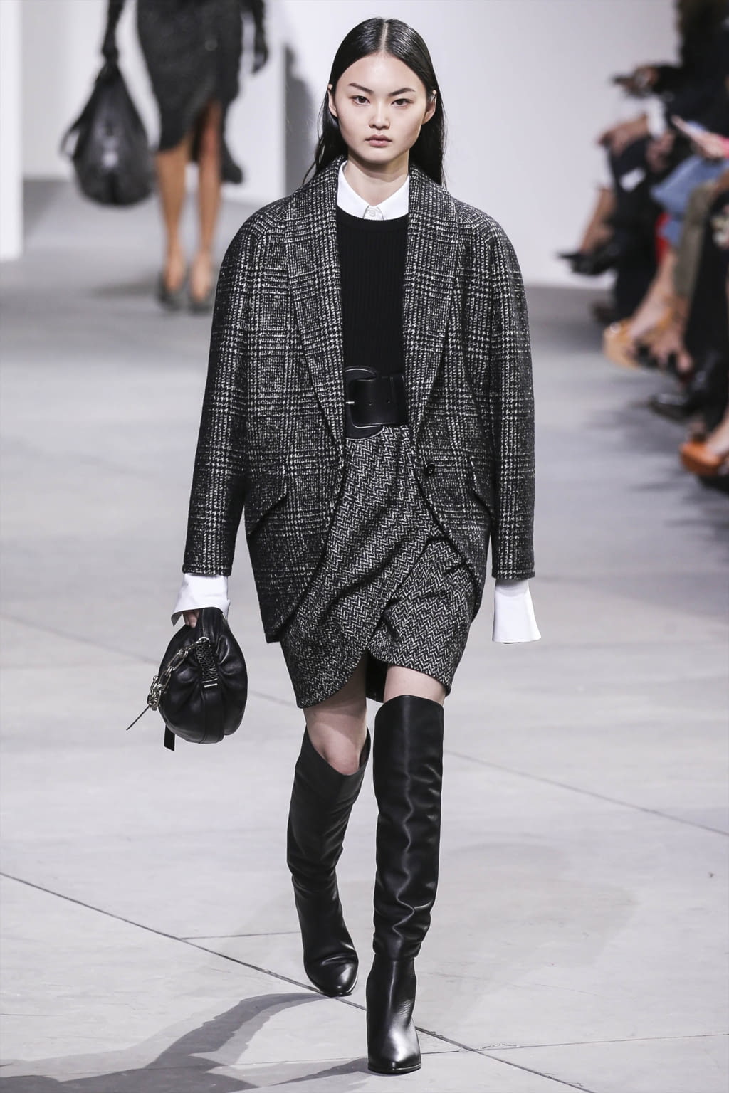 Fashion Week New York Fall/Winter 2017 look 16 from the Michael Kors Collection collection 女装