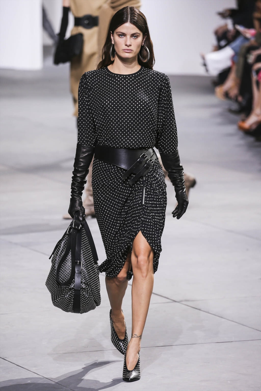 Fashion Week New York Fall/Winter 2017 look 17 from the Michael Kors Collection collection womenswear