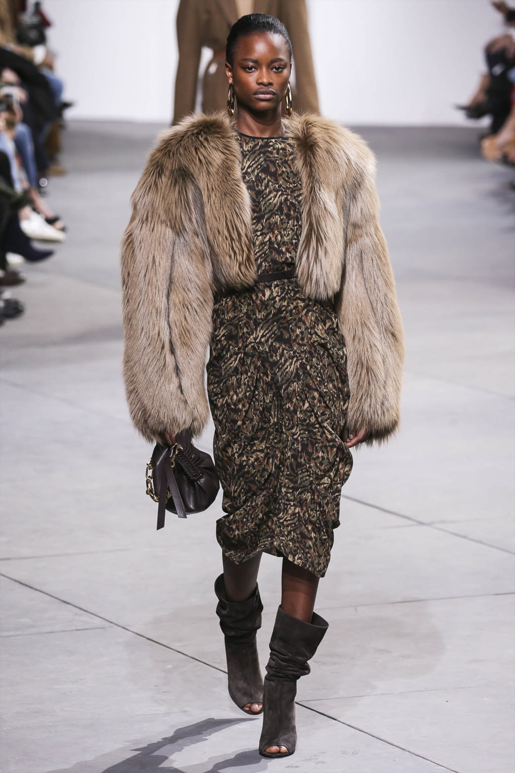 Fashion Week New York Fall/Winter 2017 look 32 from the Michael Kors Collection collection womenswear
