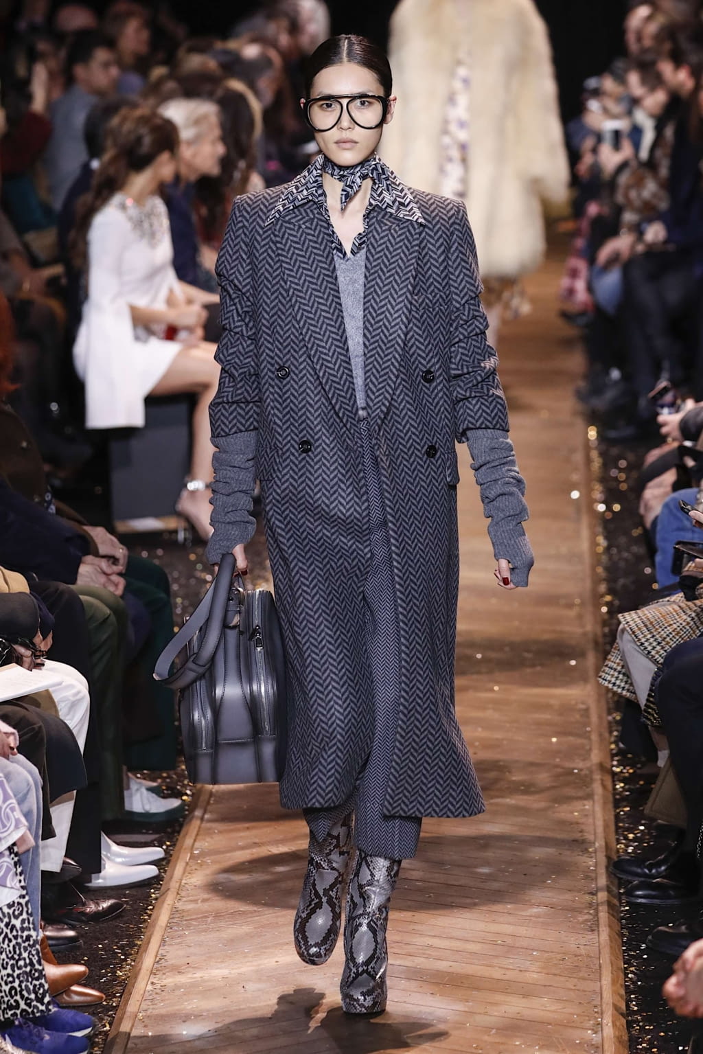 Fashion Week New York Fall/Winter 2019 look 14 de la collection Michael Kors Collection womenswear