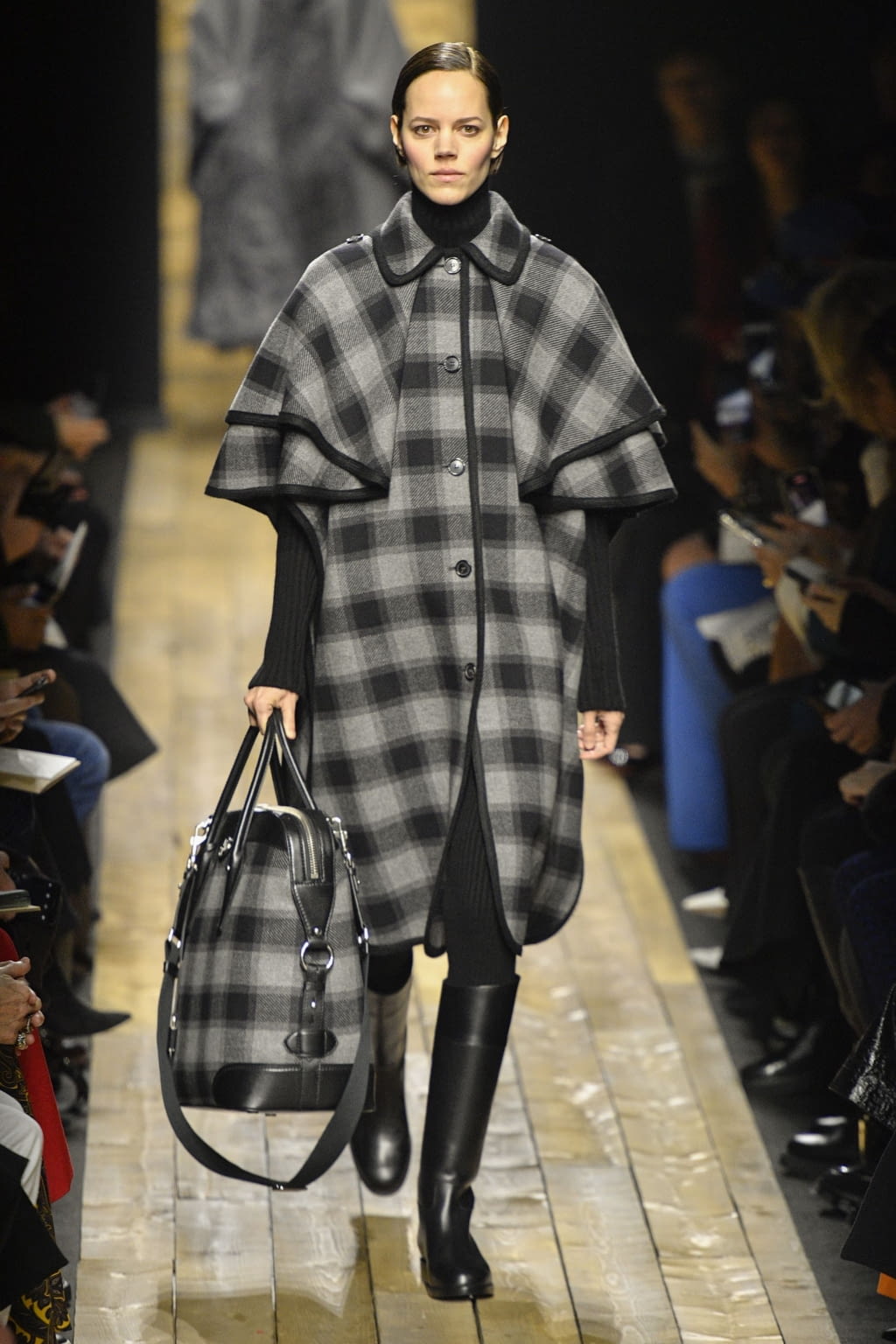 Fashion Week New York Fall/Winter 2020 look 1 de la collection Michael Kors Collection womenswear