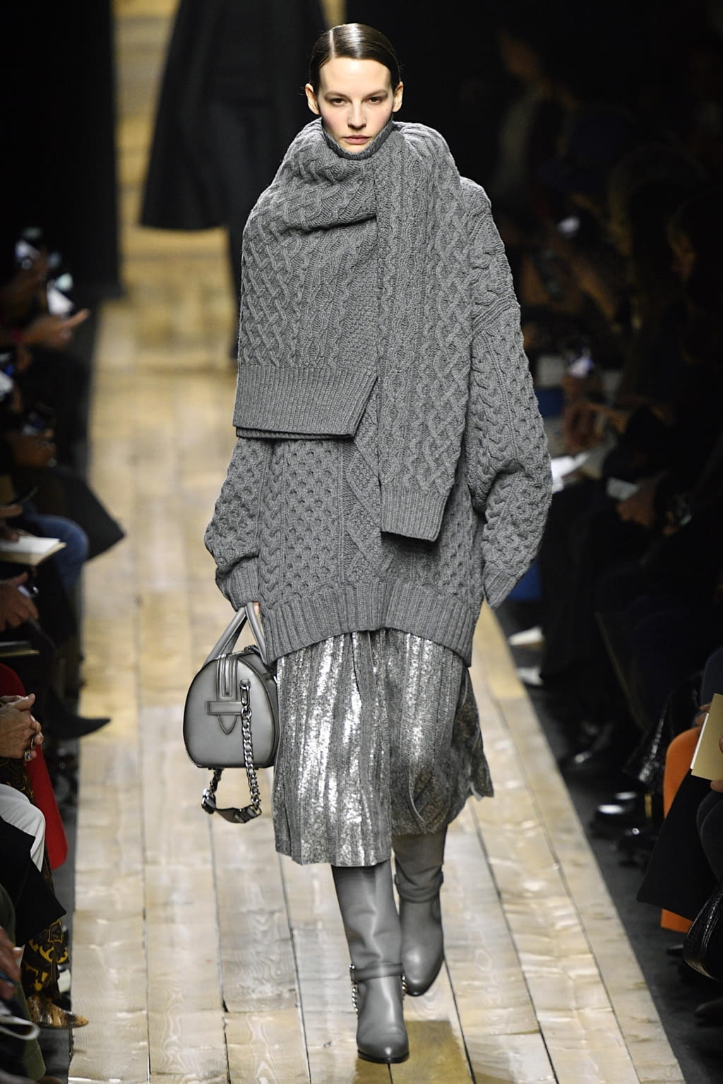 Fashion Week New York Fall/Winter 2020 look 3 de la collection Michael Kors Collection womenswear