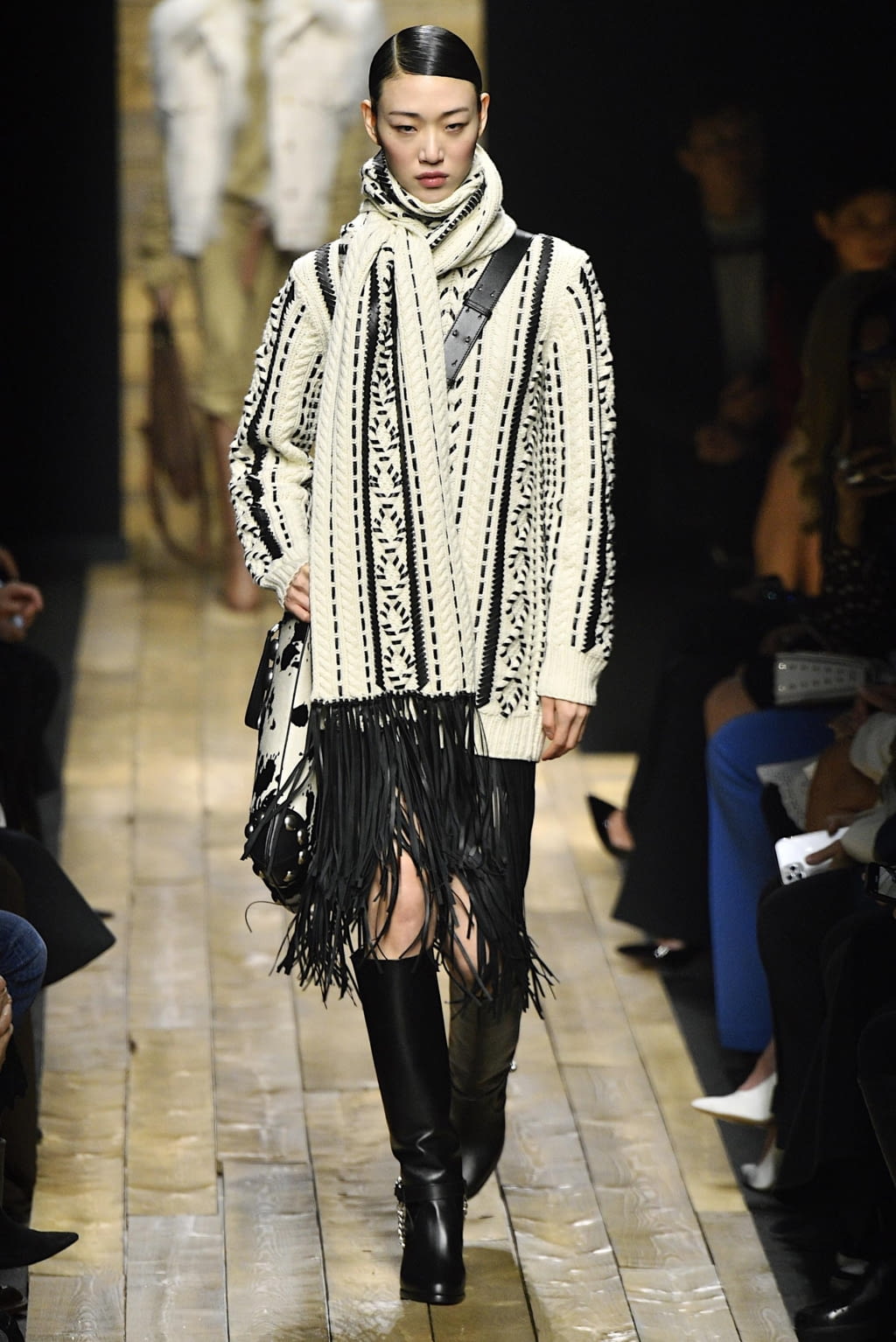 Fashion Week New York Fall/Winter 2020 look 9 de la collection Michael Kors Collection womenswear