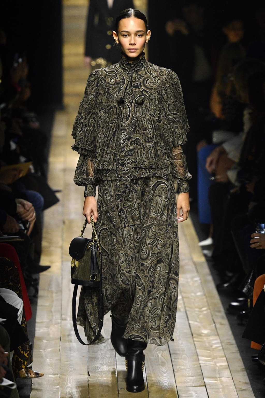 Fashion Week New York Fall/Winter 2020 look 14 de la collection Michael Kors Collection womenswear