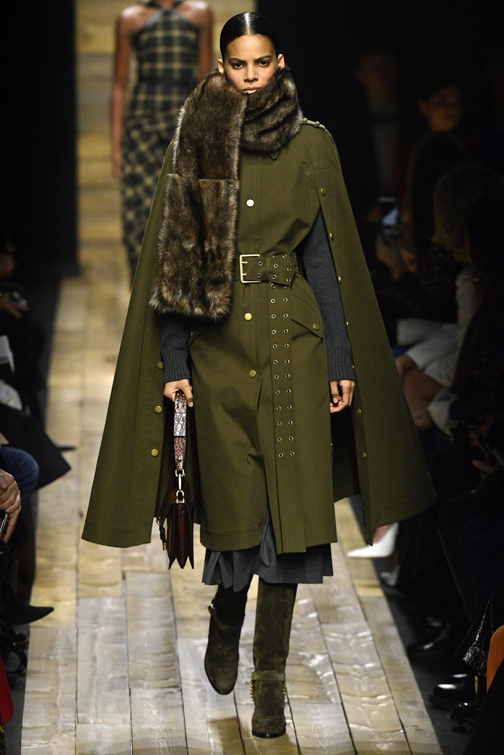 Fashion Week New York Fall/Winter 2020 look 16 from the Michael Kors Collection collection 女装