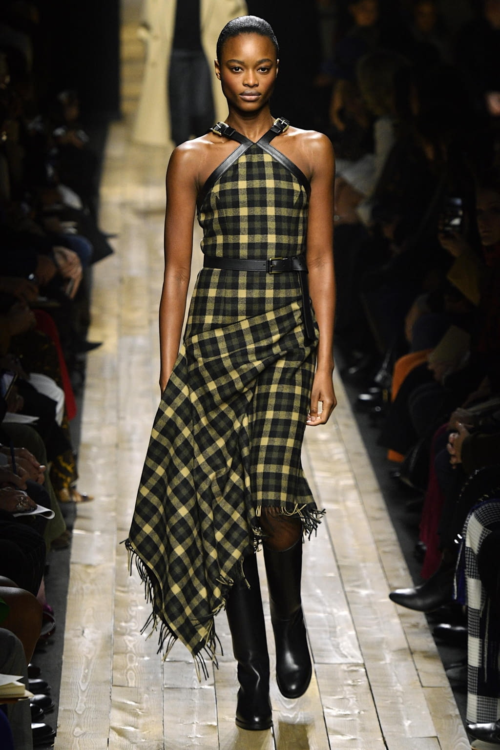 Fashion Week New York Fall/Winter 2020 look 17 de la collection Michael Kors Collection womenswear