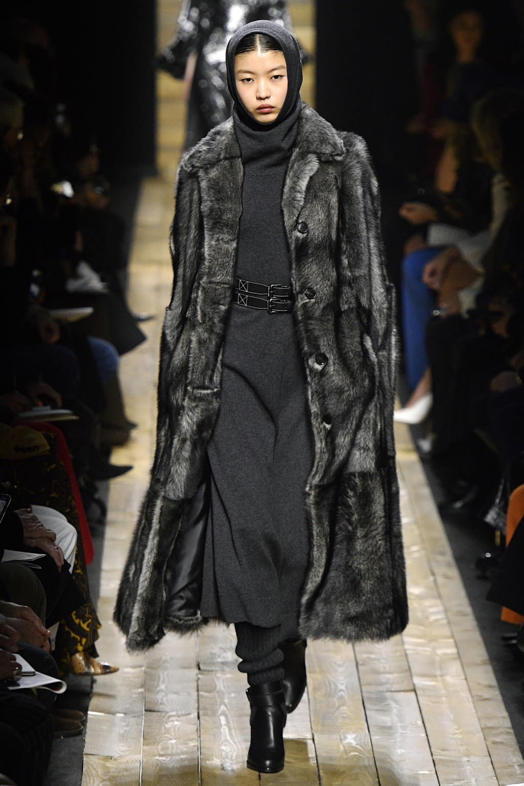 Fashion Week New York Fall/Winter 2020 look 40 de la collection Michael Kors Collection womenswear