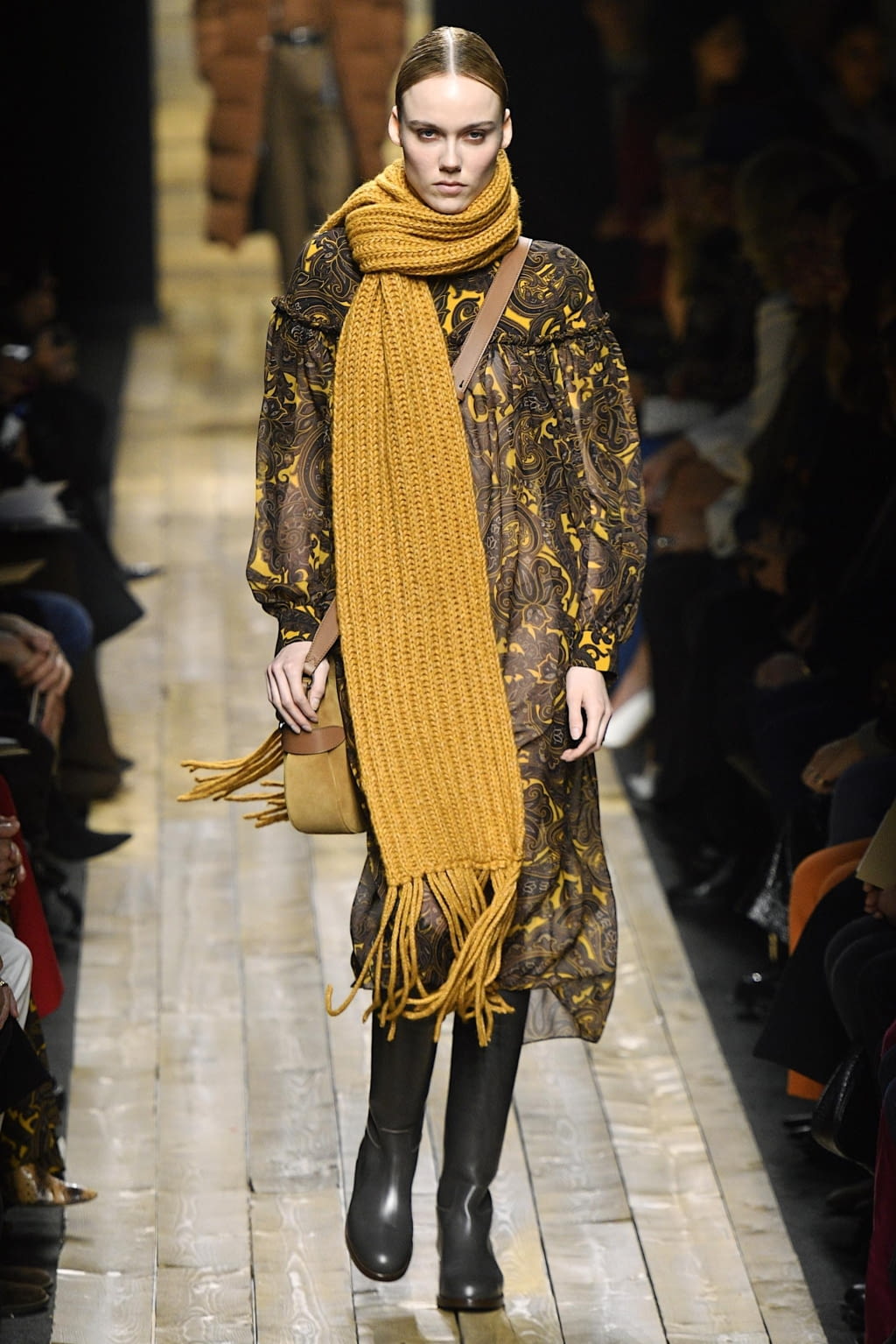 Fashion Week New York Fall/Winter 2020 look 45 from the Michael Kors Collection collection womenswear