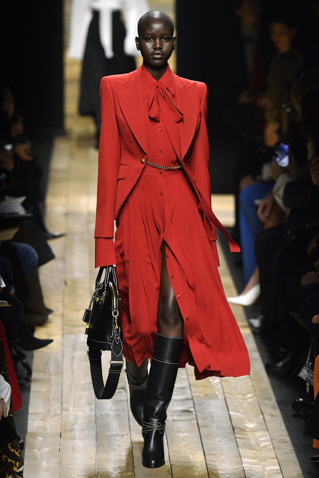 Fashion Week New York Fall/Winter 2020 look 60 from the Michael Kors Collection collection womenswear