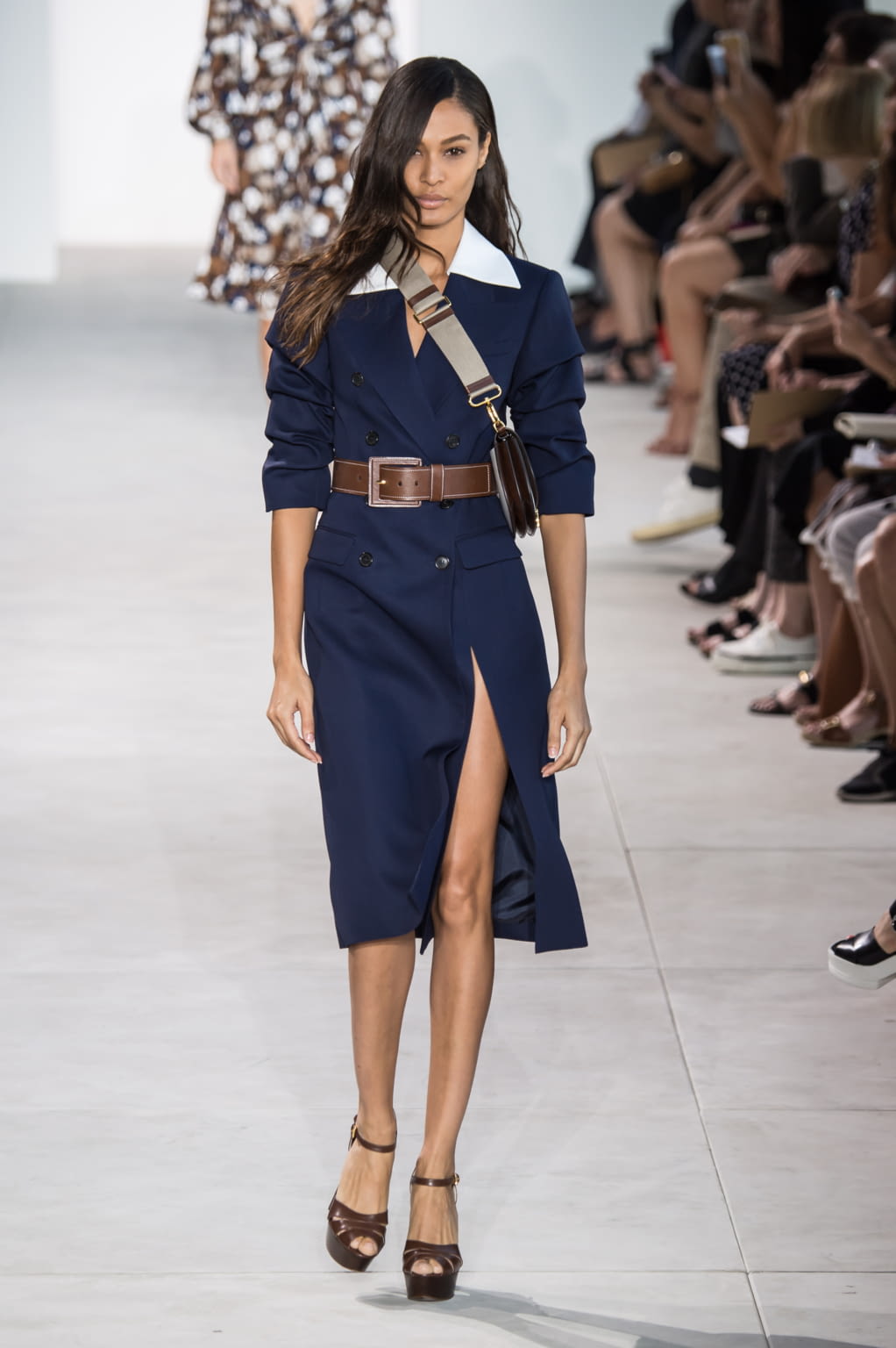 Fashion Week New York Spring/Summer 2017 look 1 from the Michael Kors Collection collection 女装