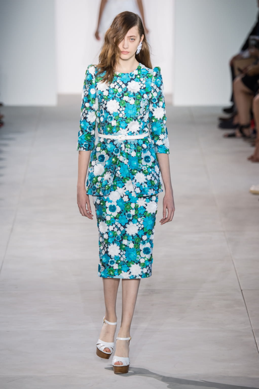 Fashion Week New York Spring/Summer 2017 look 16 from the Michael Kors Collection collection womenswear