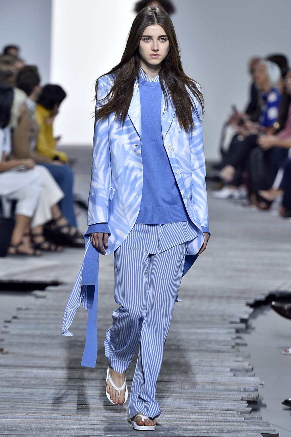 Fashion Week New York Spring/Summer 2018 look 14 from the Michael Kors Collection collection 女装