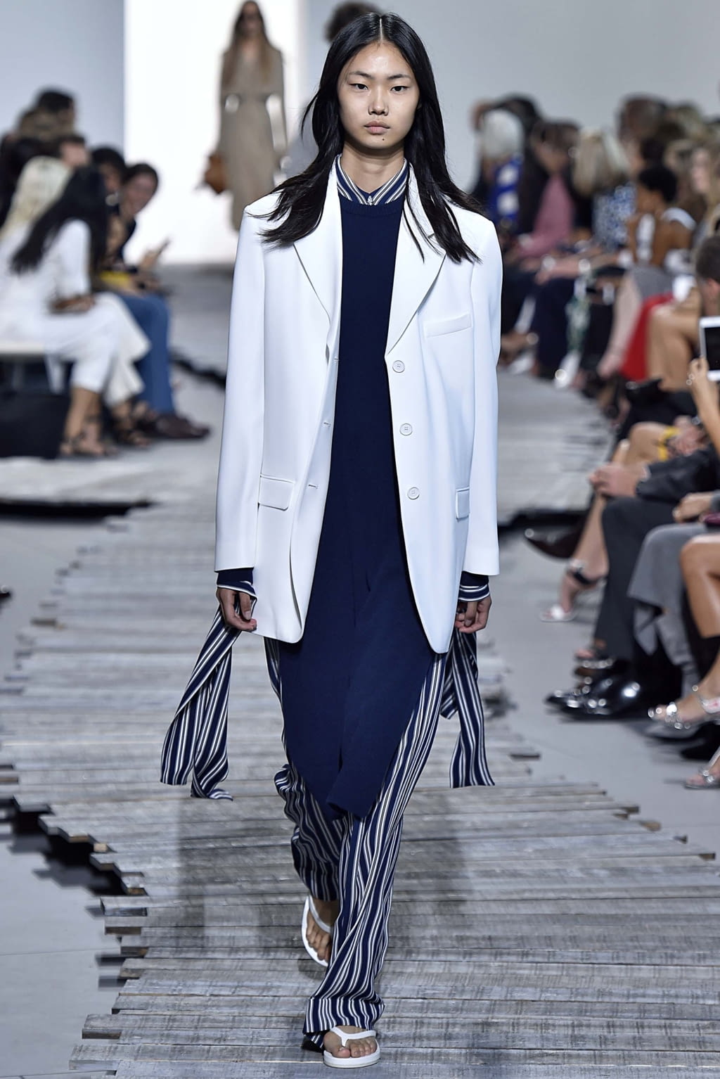 Fashion Week New York Spring/Summer 2018 look 31 from the Michael Kors Collection collection 女装