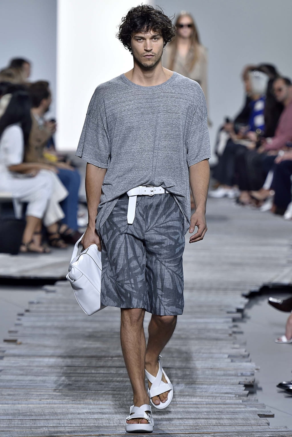 Fashion Week New York Spring/Summer 2018 look 32 from the Michael Kors Collection collection 女装