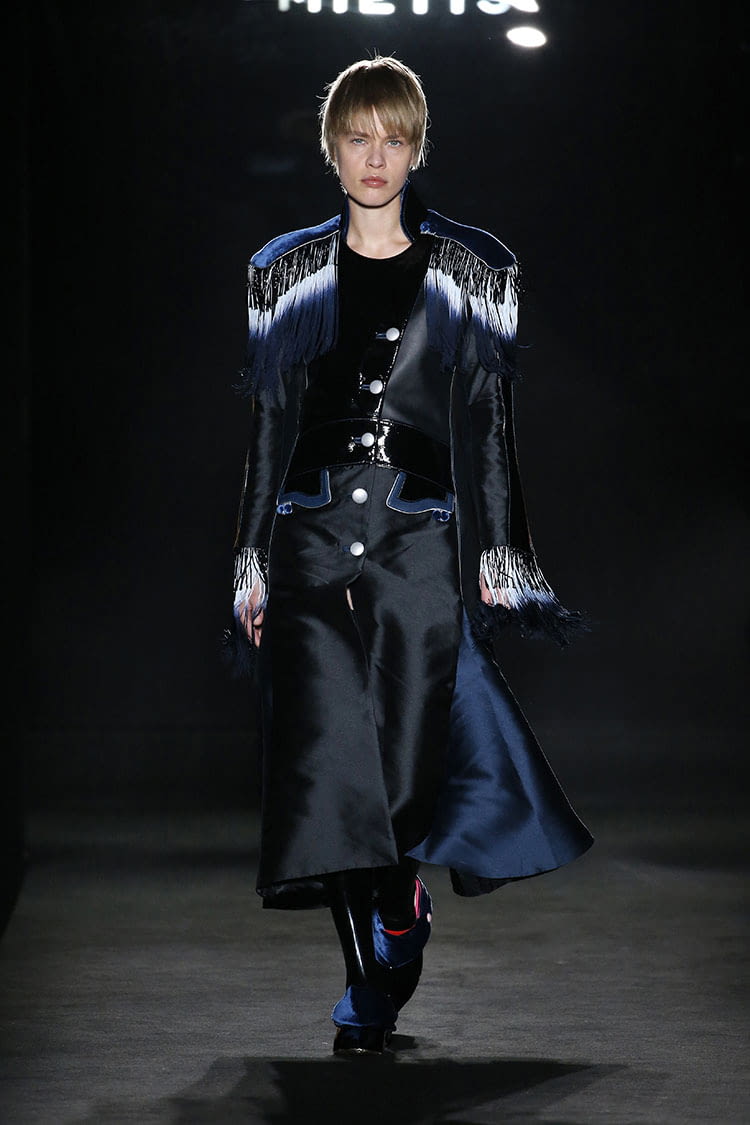 Fashion Week Paris Fall/Winter 2018 look 31 from the Mietis collection womenswear