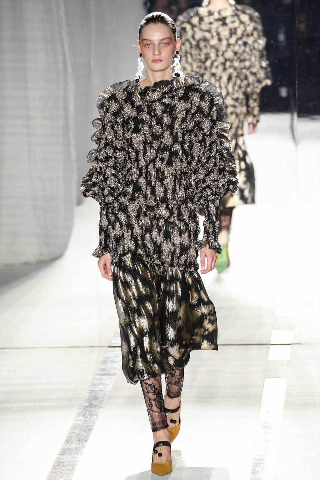 Fashion Week Milan Fall/Winter 2017 look 2 de la collection Mila Schön womenswear