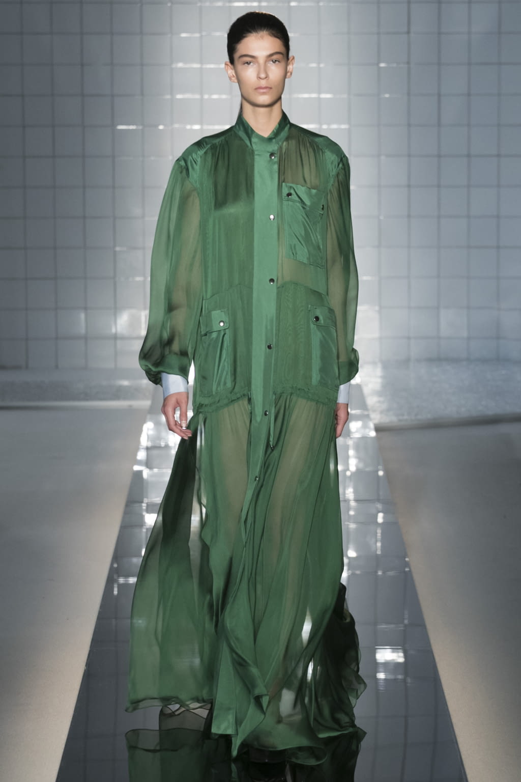 Fashion Week Paris Spring/Summer 2017 look 7 from the Mila Schön collection womenswear