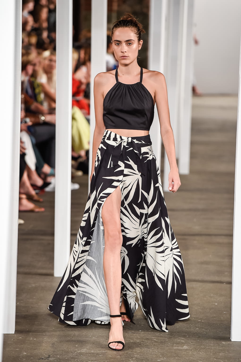 Fashion Week New York Spring/Summer 2017 look 15 from the Milly collection womenswear
