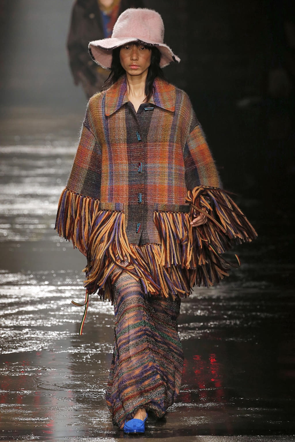 Fashion Week Milan Fall/Winter 2018 look 13 from the Missoni collection 女装