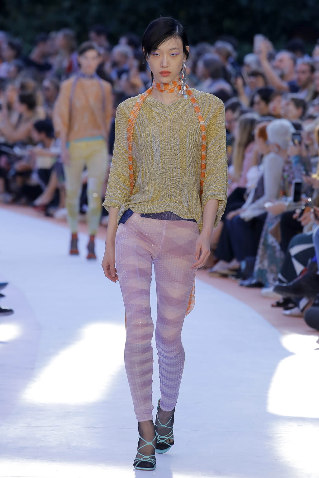 Fashion Week Milan Spring/Summer 2018 look 14 from the Missoni collection womenswear