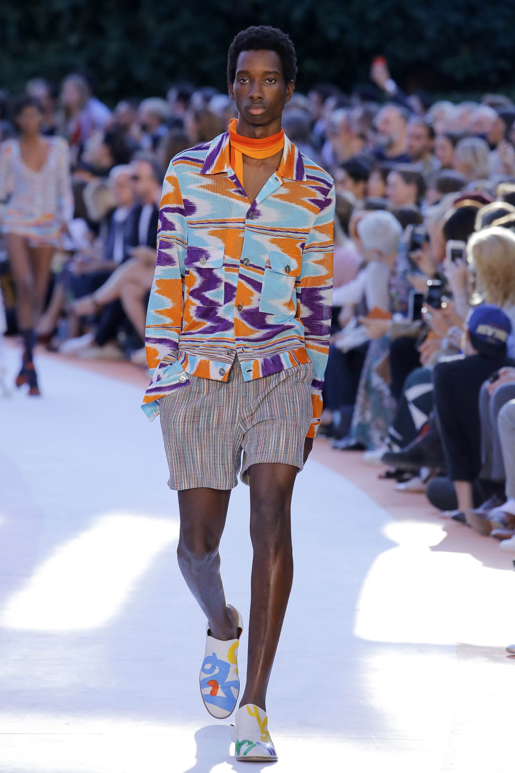 Fashion Week Milan Spring/Summer 2018 look 21 from the Missoni collection womenswear