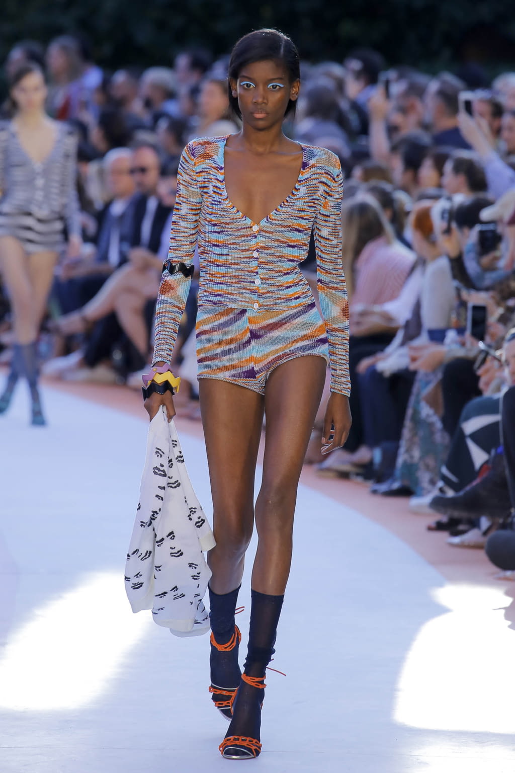 Fashion Week Milan Spring/Summer 2018 look 22 from the Missoni collection 女装