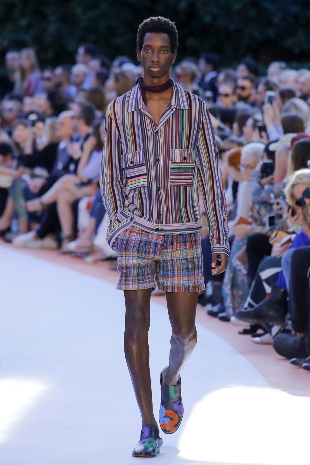 Fashion Week Milan Spring/Summer 2018 look 45 from the Missoni collection 女装