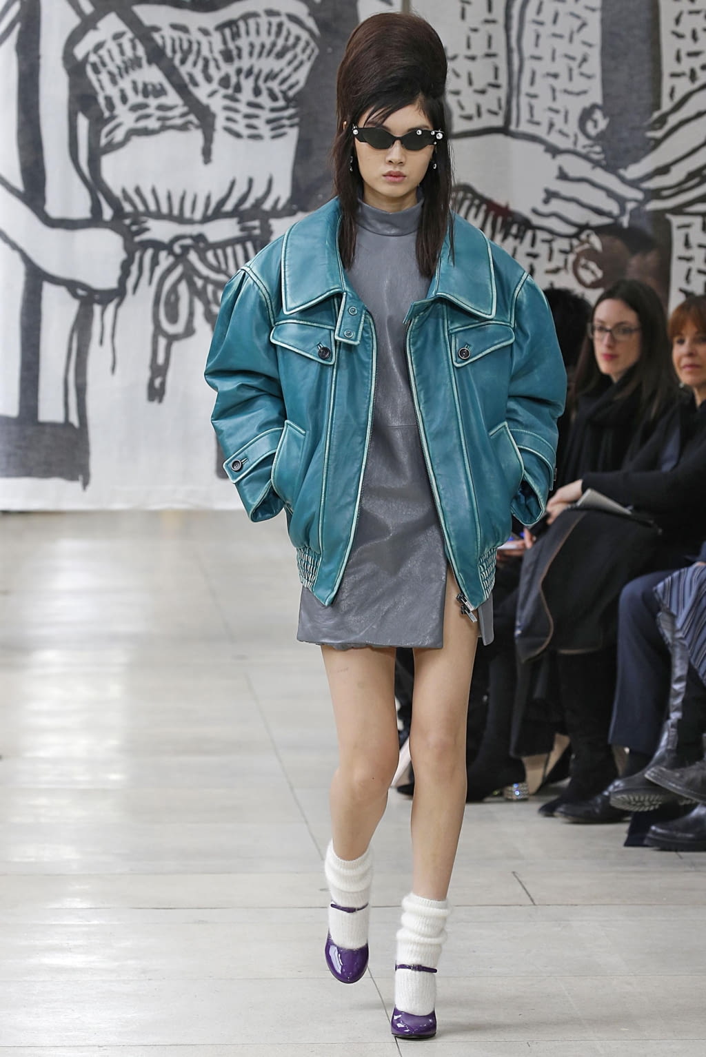 Fashion Week Paris Fall/Winter 2018 look 43 from the Miu Miu collection 女装