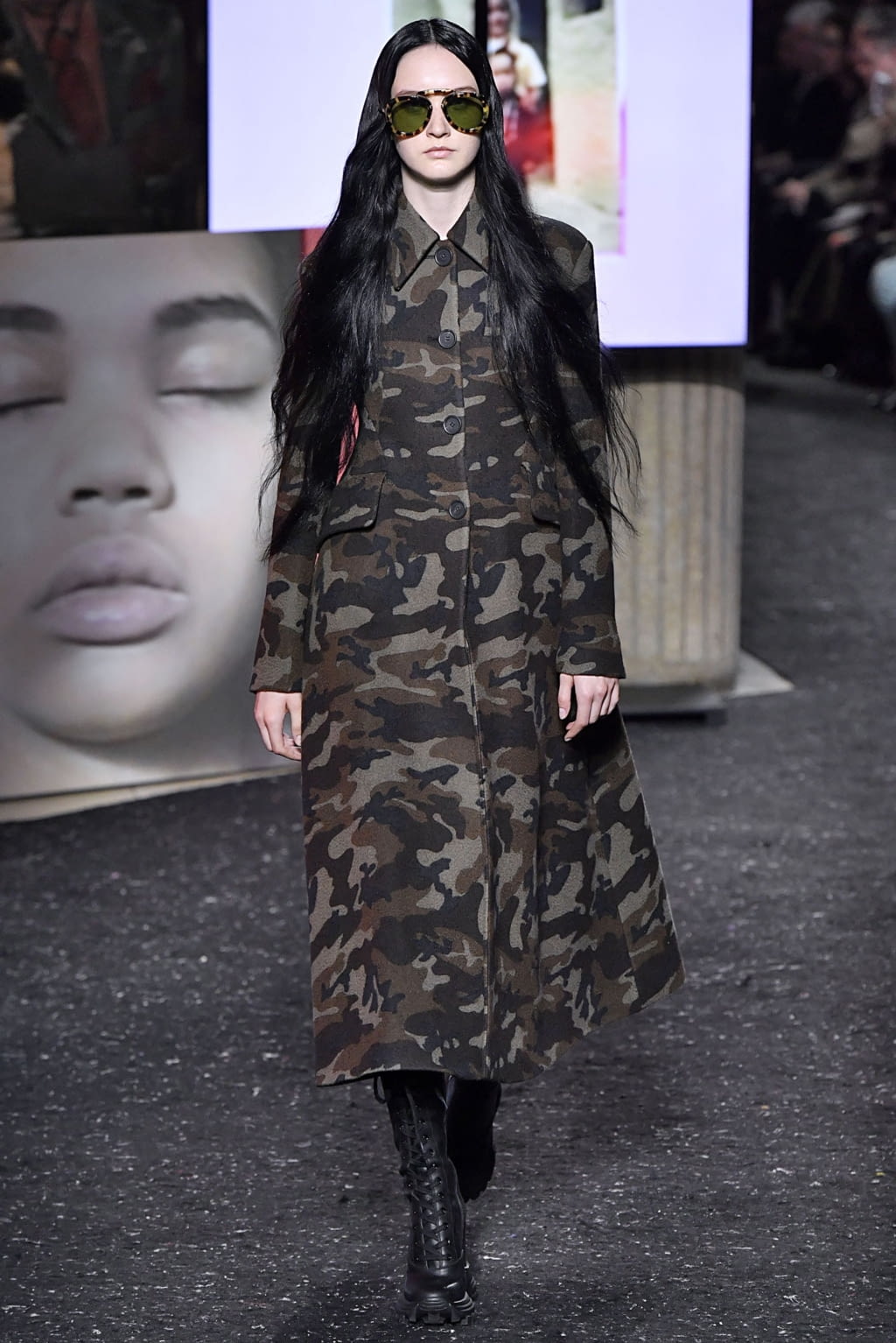 Fashion Week Paris Fall/Winter 2019 look 15 de la collection Miu Miu womenswear