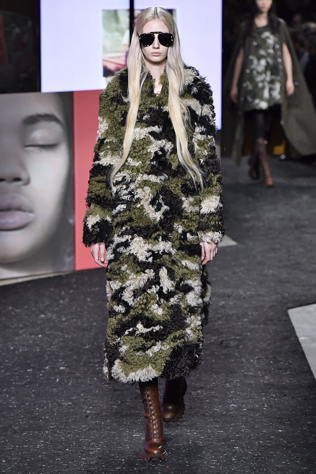 Fashion Week Paris Fall/Winter 2019 look 35 de la collection Miu Miu womenswear