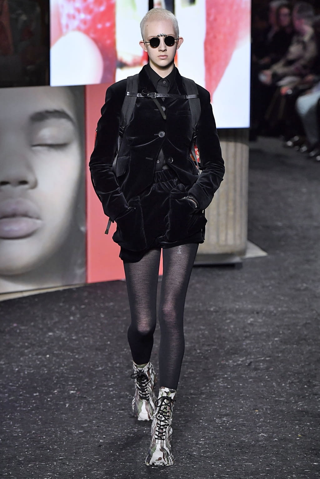 Fashion Week Paris Fall/Winter 2019 look 38 from the Miu Miu collection 女装