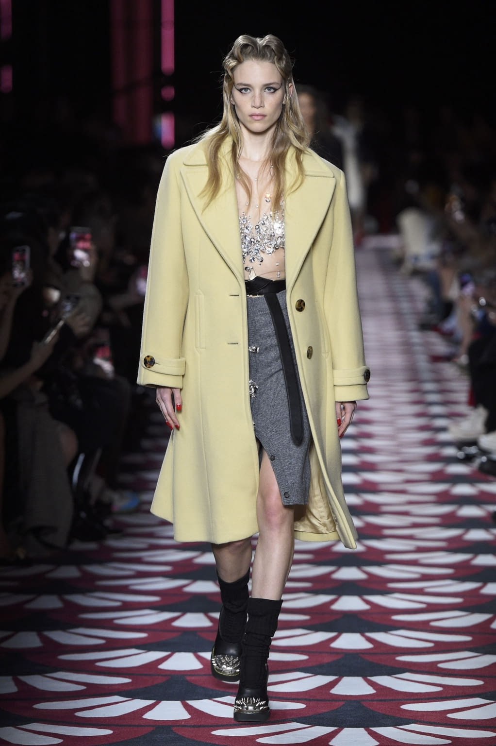 Fashion Week Paris Fall/Winter 2020 look 10 from the Miu Miu collection womenswear