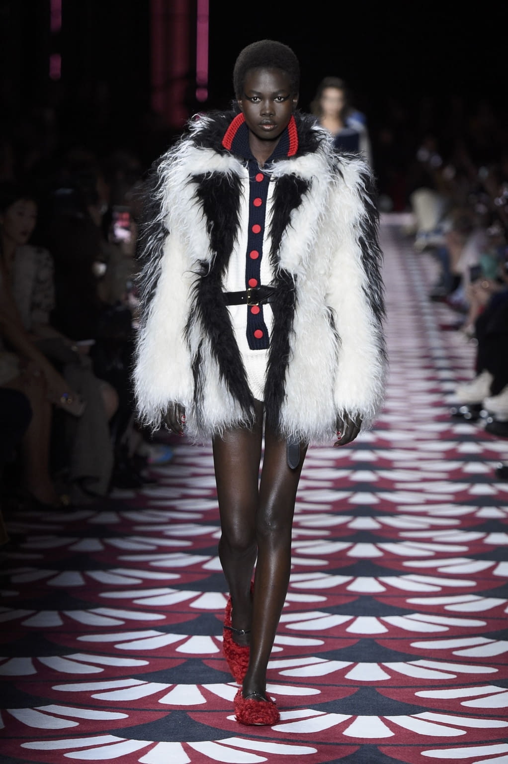 Fashion Week Paris Fall/Winter 2020 look 12 from the Miu Miu collection 女装
