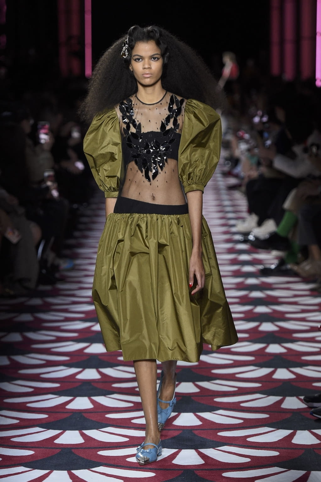 Fashion Week Paris Fall/Winter 2020 look 20 de la collection Miu Miu womenswear