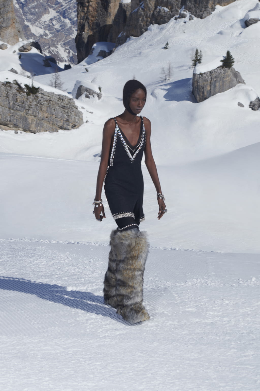 Fashion Week Paris Fall/Winter 2021 look 50 from the Miu Miu collection womenswear