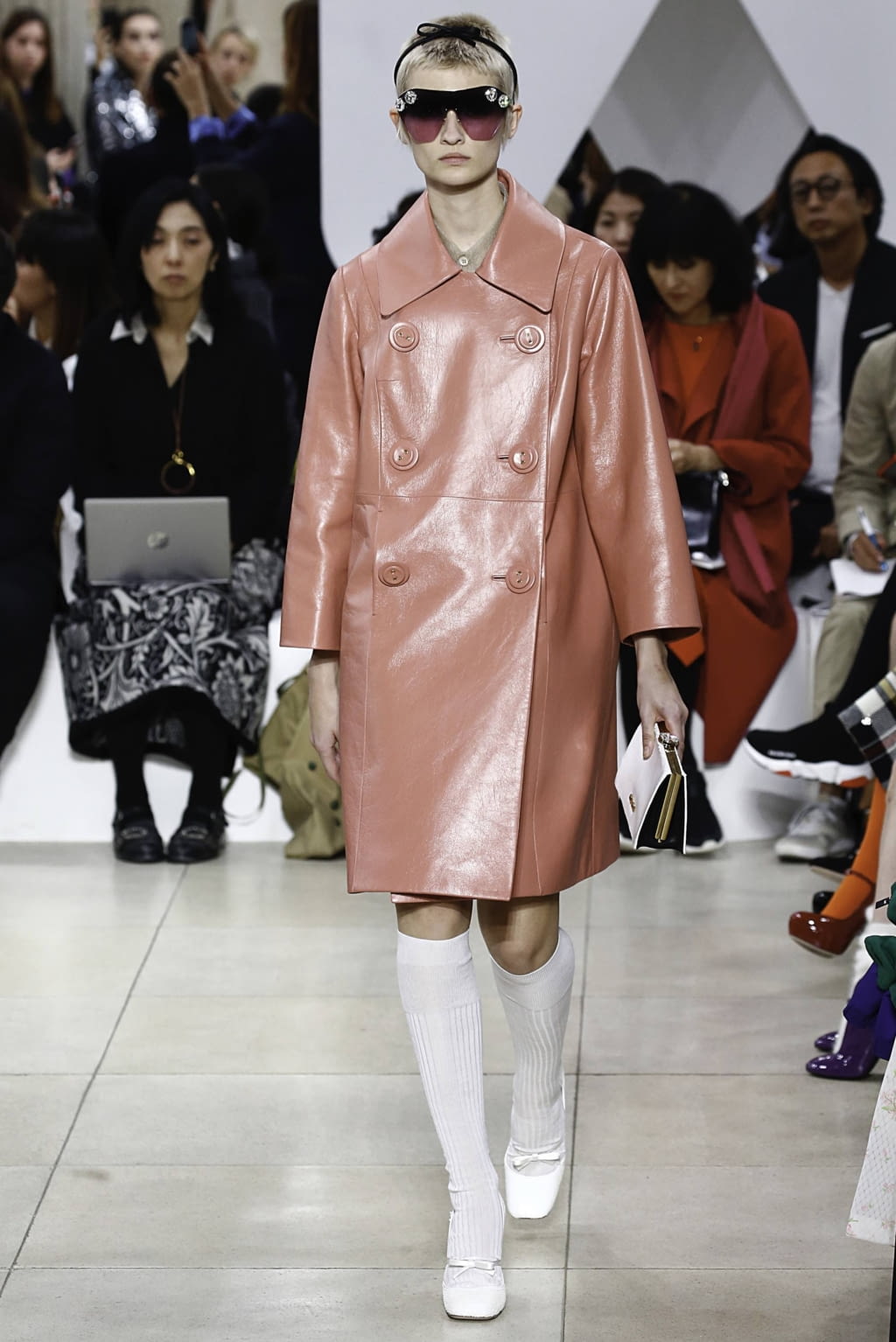 Fashion Week Paris Spring/Summer 2019 look 29 from the Miu Miu collection 女装