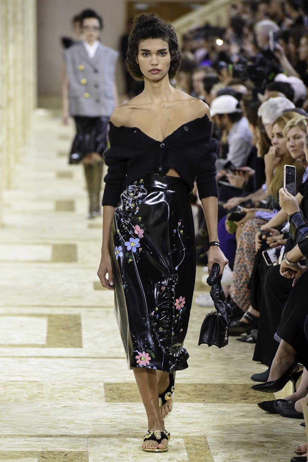 Fashion Week Paris Spring/Summer 2020 look 16 from the Miu Miu collection 女装