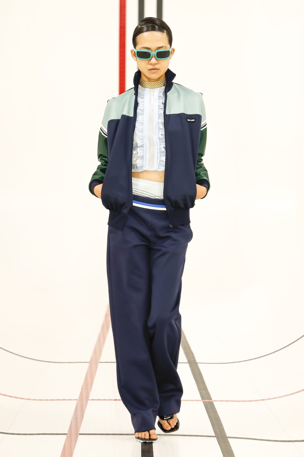 Fashion Week Paris Spring/Summer 2021 look 13 from the Miu Miu collection 女装