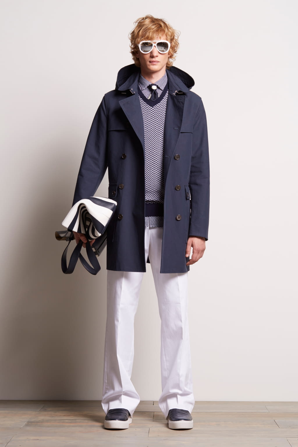 Fashion Week New York Spring/Summer 2017 look 1 from the Michael Kors Collection collection 男装