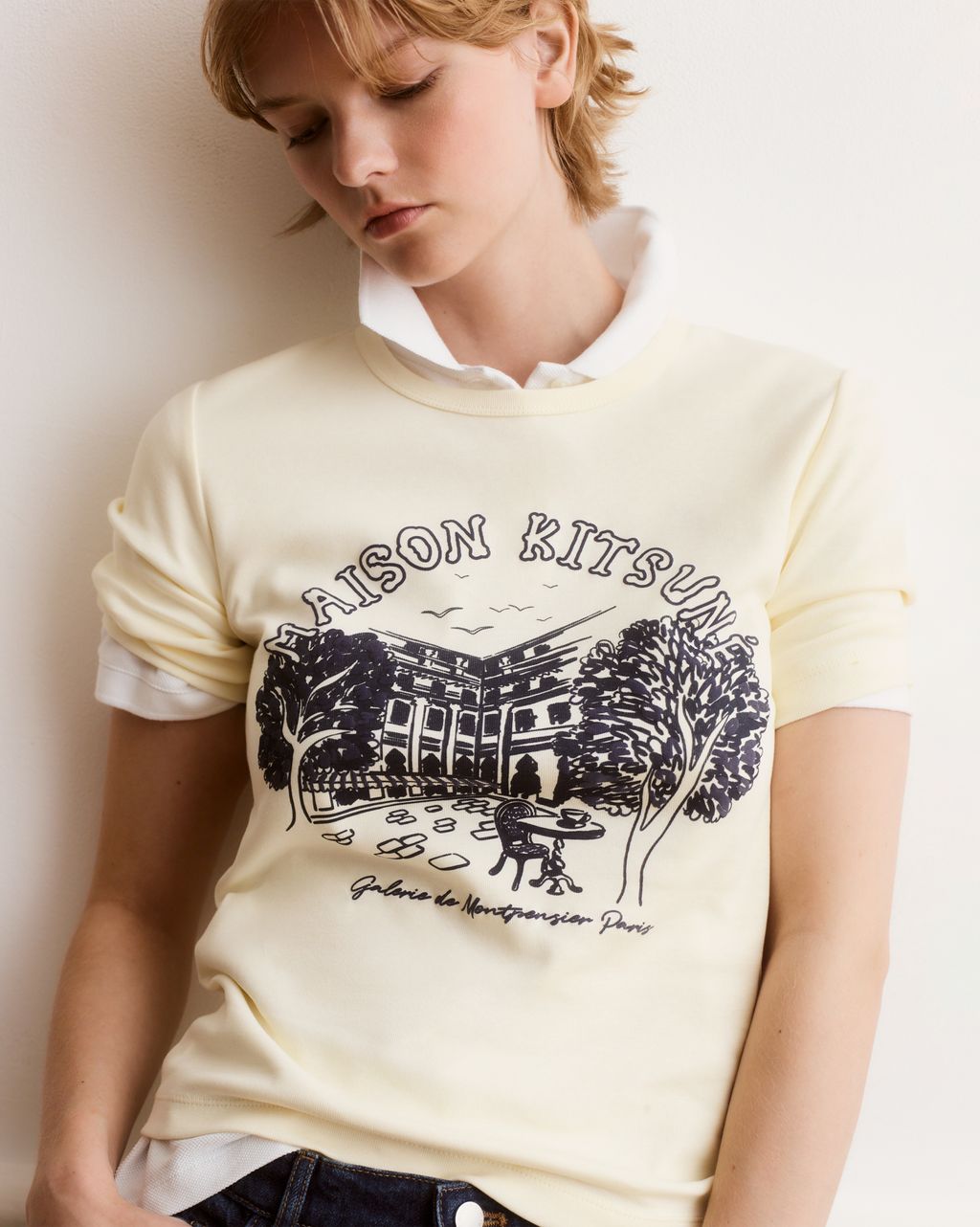 Fashion Week Paris Spring/Summer 2026 look 1 from the Maison Kitsuné collection womenswear