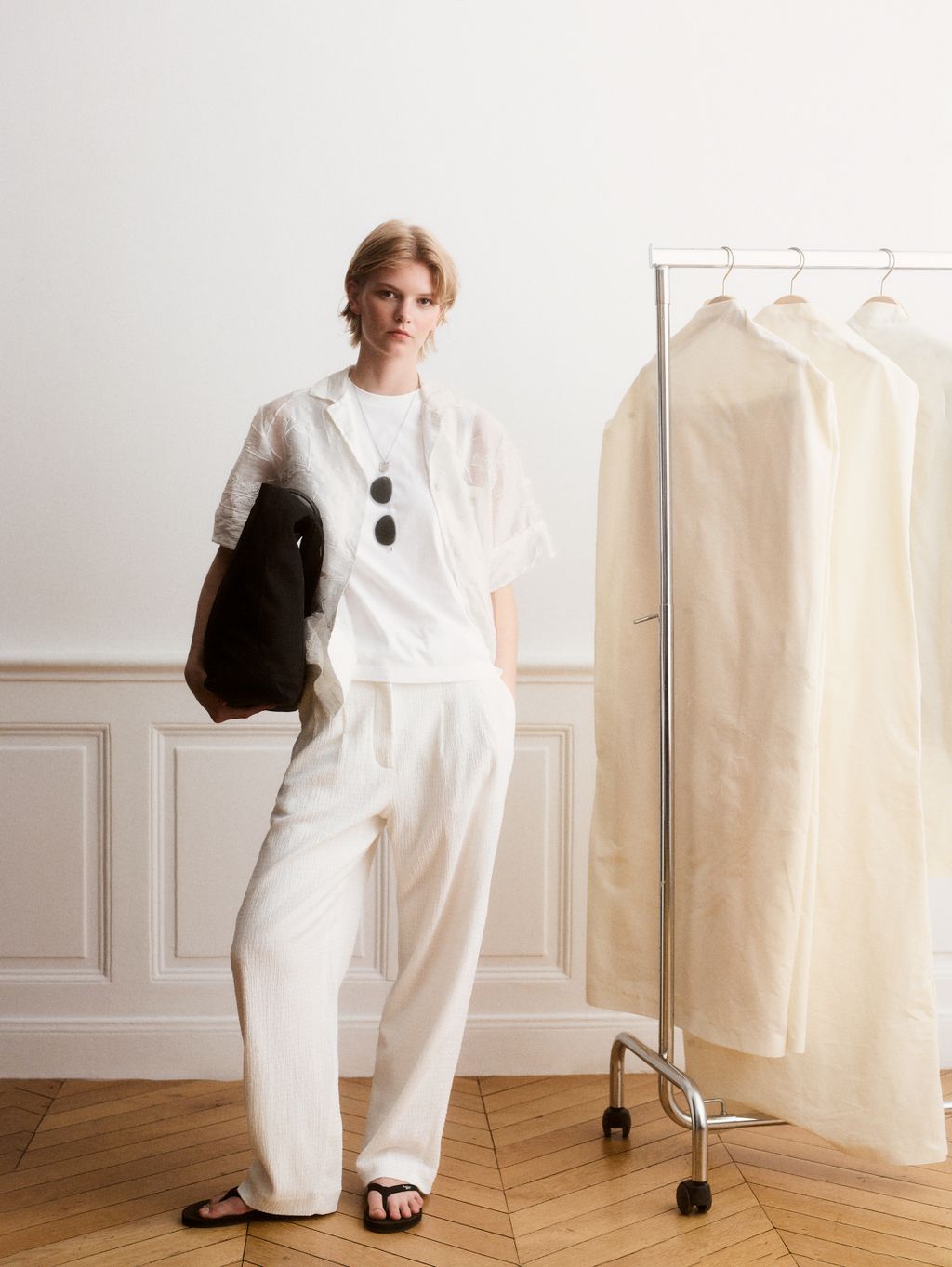 Fashion Week Paris Spring/Summer 2026 look 15 from the Maison Kitsuné collection 女装