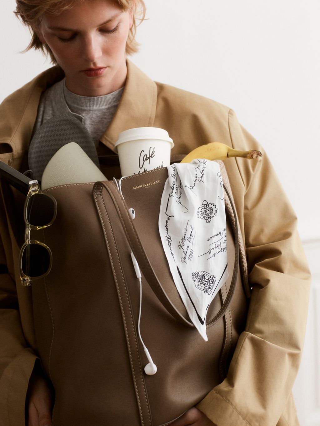 Fashion Week Paris Spring/Summer 2026 look 24 from the Maison Kitsuné collection womenswear