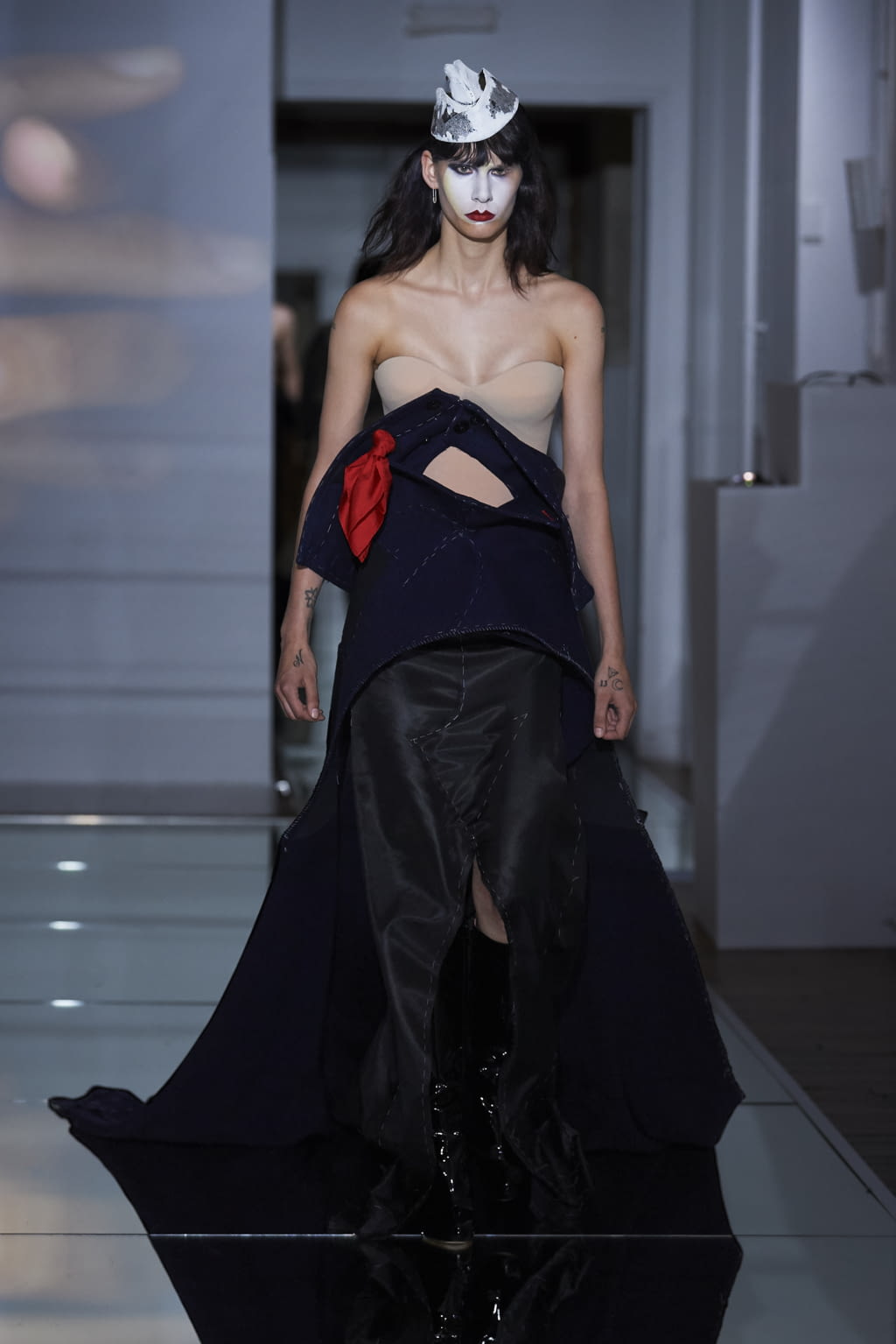 Fashion Week Paris Fall/Winter 2019 look 14 de la collection Maison Margiela couture