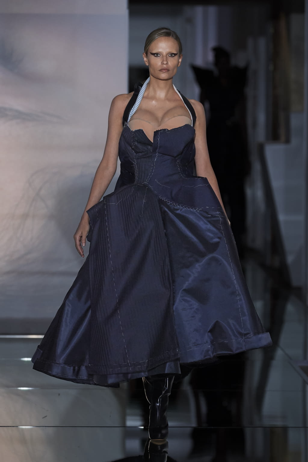 Fashion Week Paris Fall/Winter 2019 look 18 de la collection Maison Margiela couture