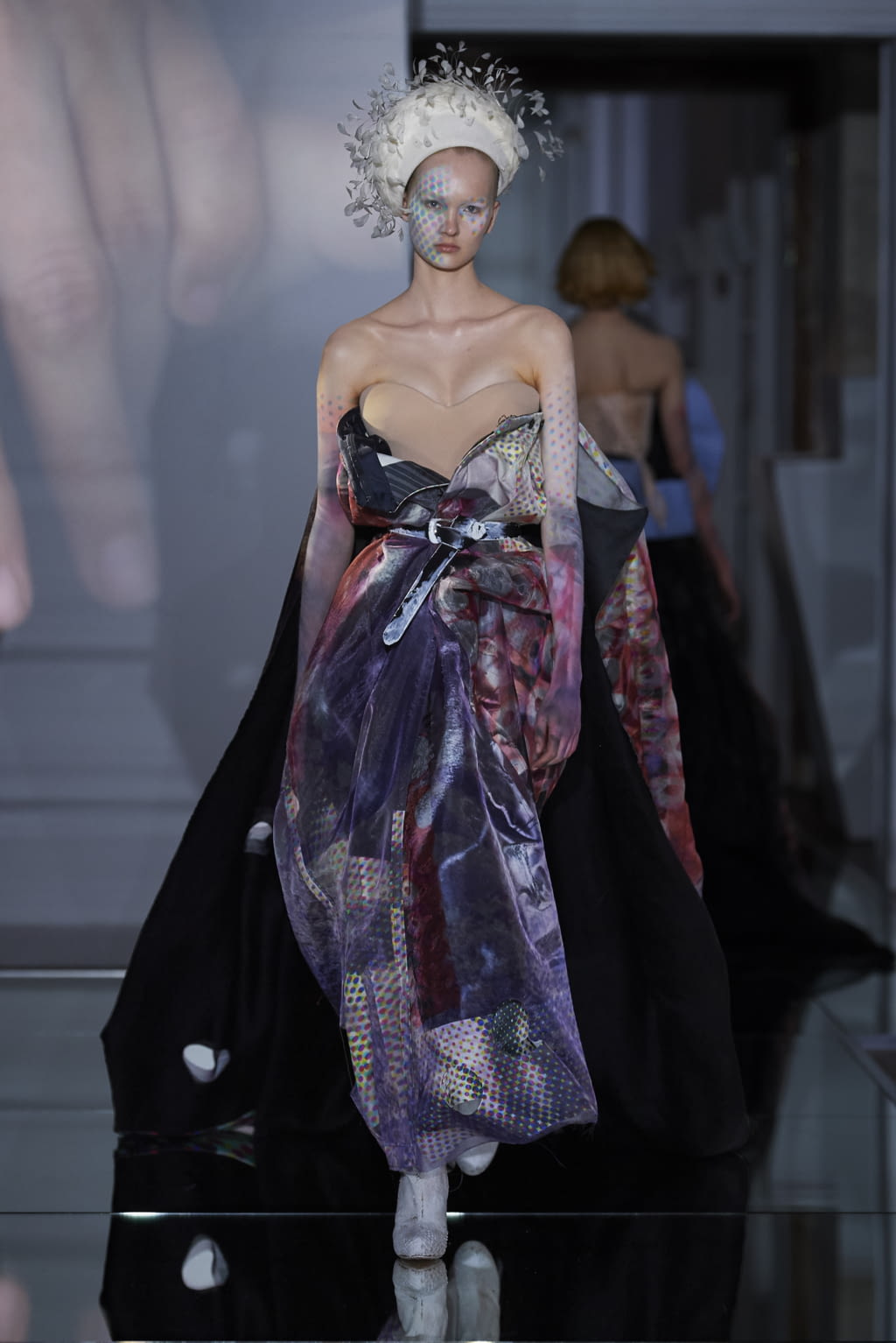 Fashion Week Paris Fall/Winter 2019 look 25 de la collection Maison Margiela couture