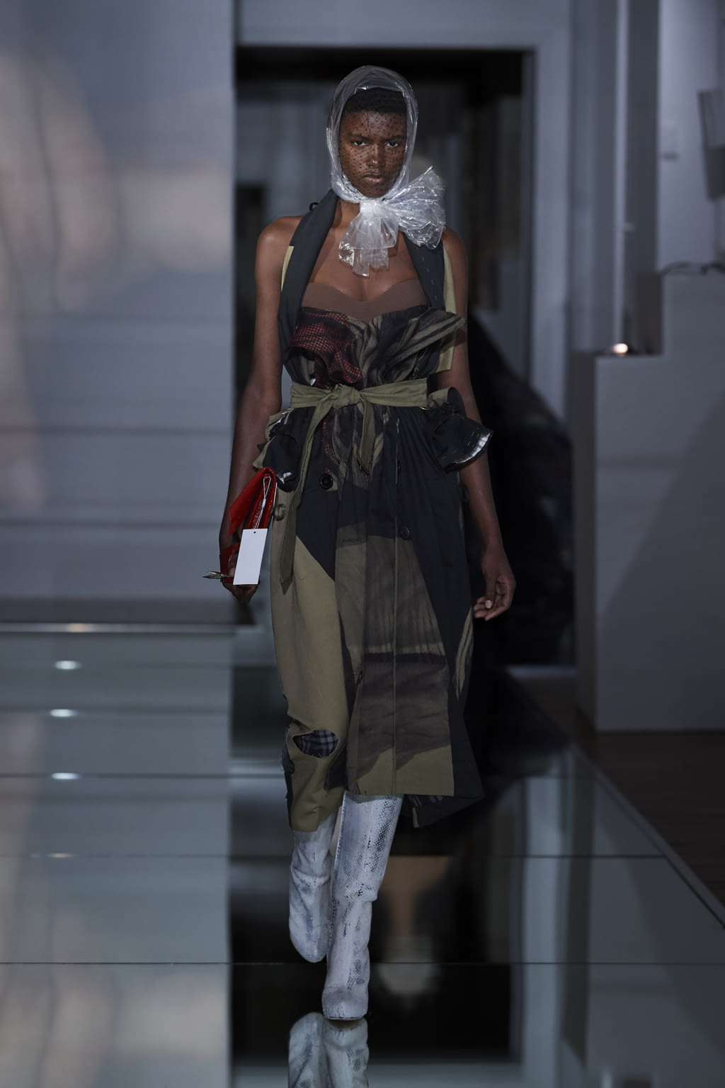Fashion Week Paris Fall/Winter 2019 look 27 from the Maison Margiela collection couture