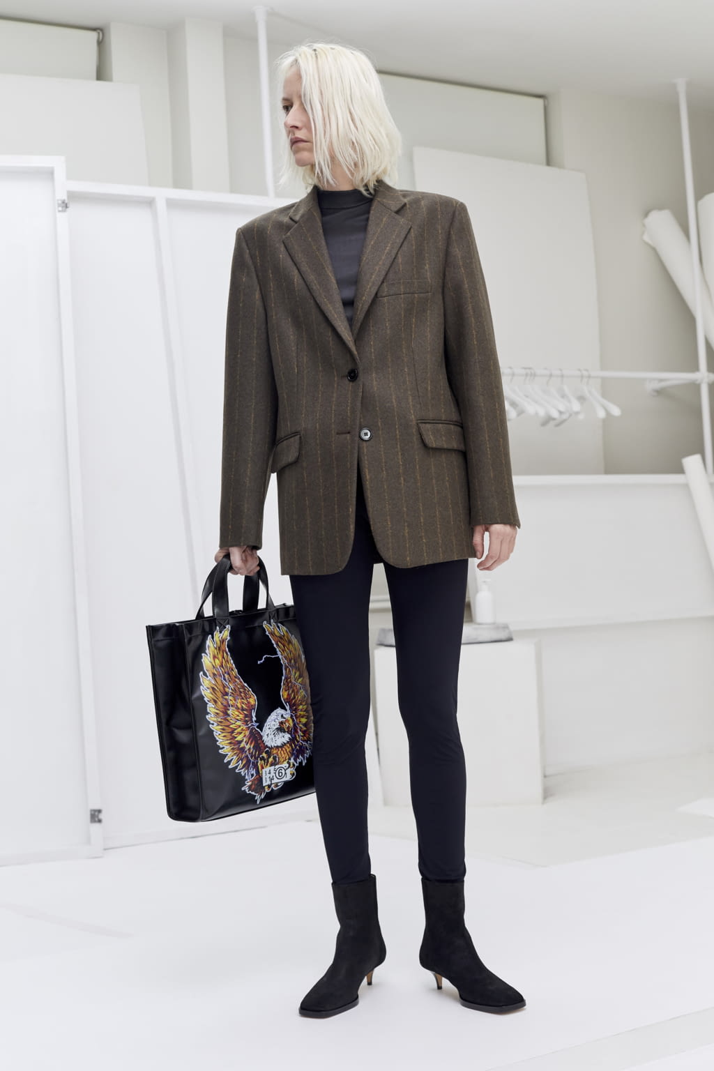 Fashion Week London Pre-Fall 2021 look 1 from the MM6 Maison Margiela collection 女装