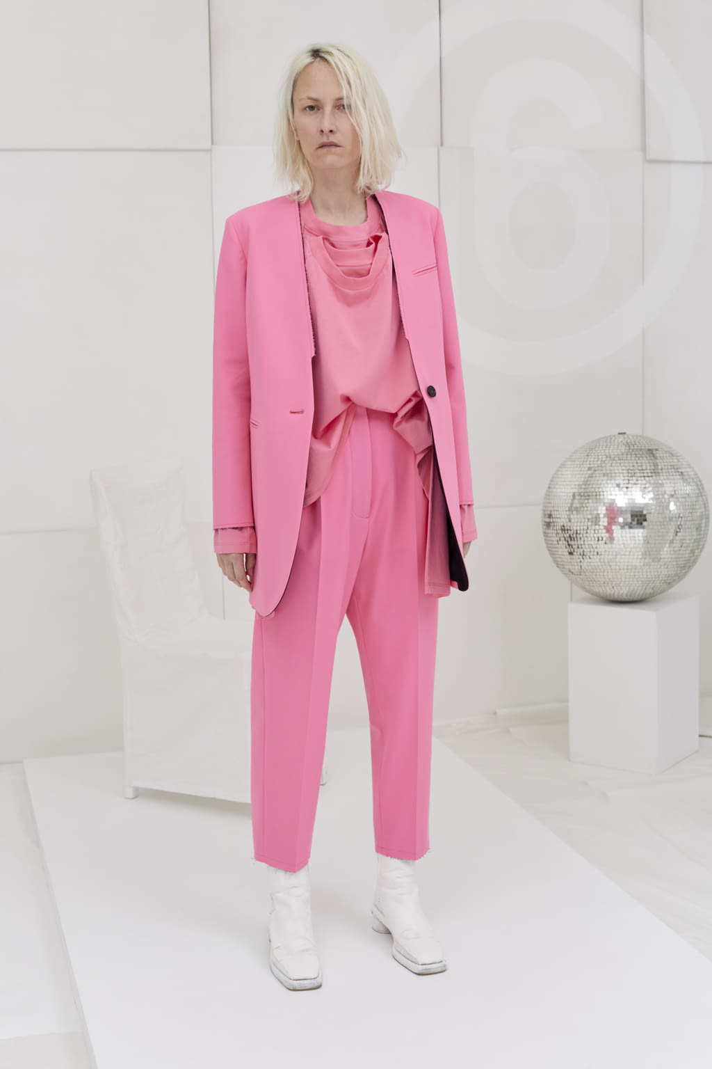 Fashion Week London Pre-Fall 2021 look 17 from the MM6 Maison Margiela collection womenswear