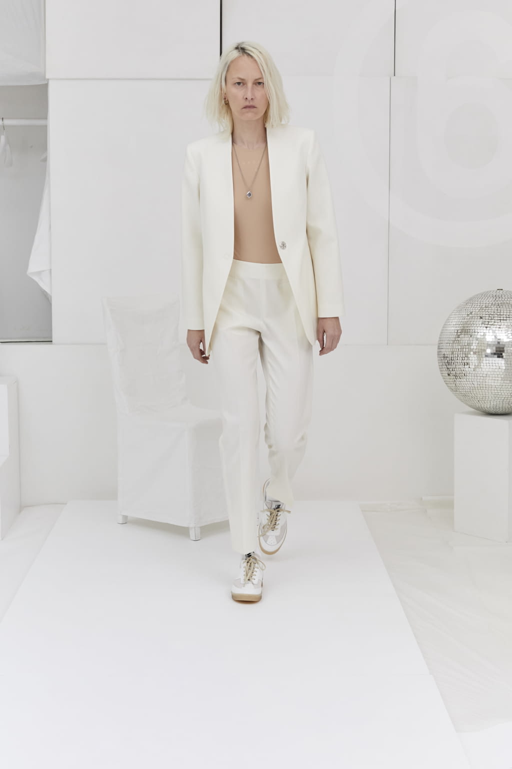 Fashion Week London Pre-Fall 2021 look 22 from the MM6 Maison Margiela collection 女装