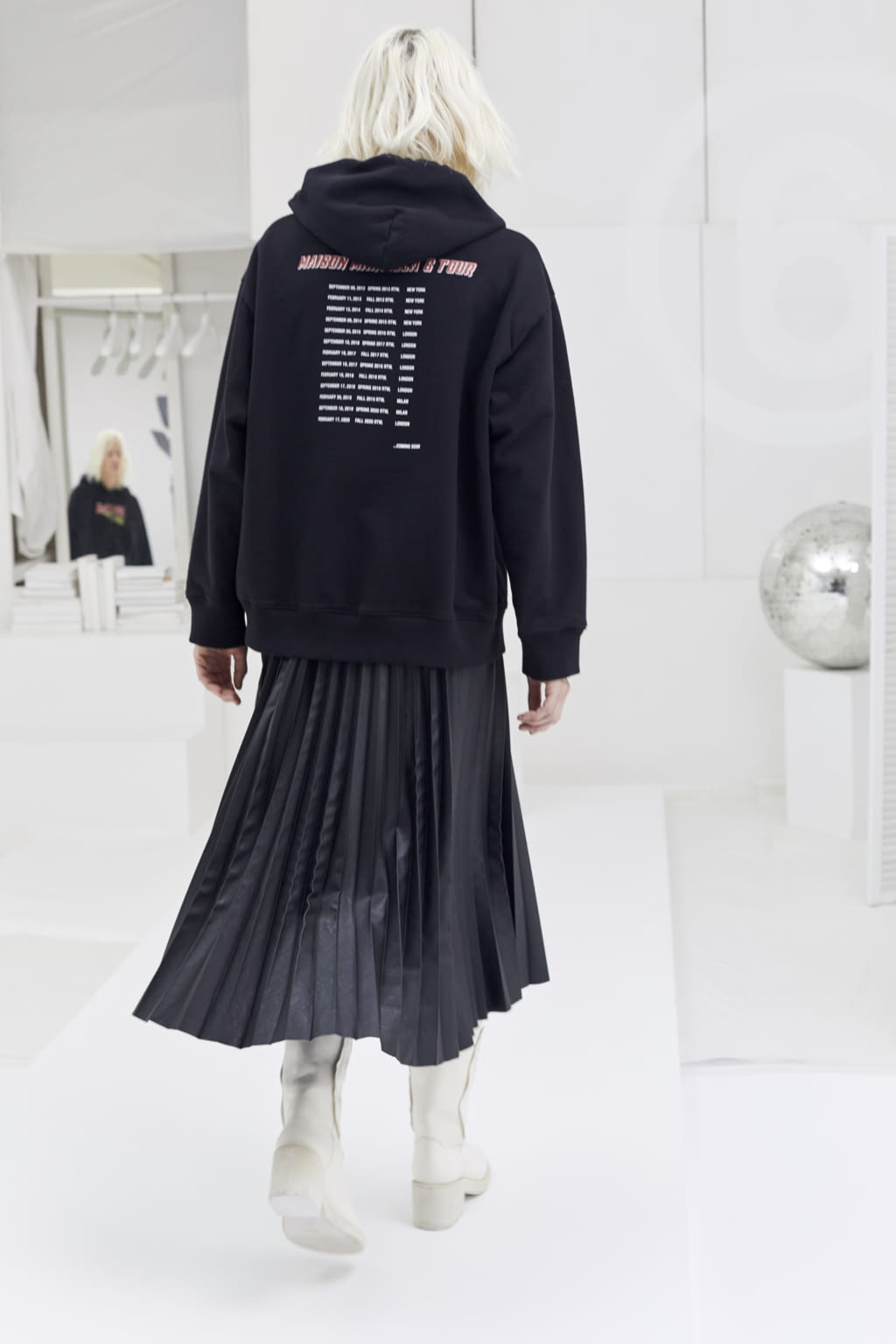 Fashion Week London Pre-Fall 2021 look 6 from the MM6 collection womenswear